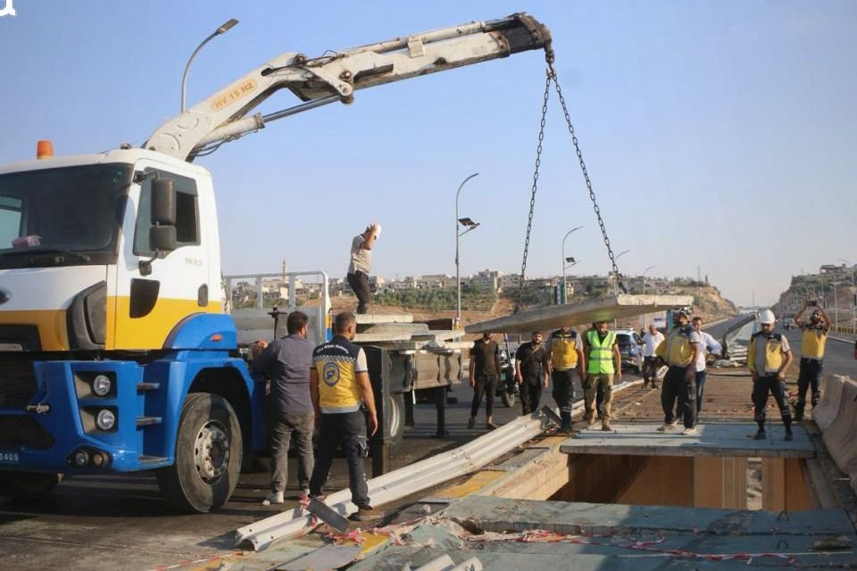 עבודות תשתית בגשר א-רסטן בחומס בעקבות תאונת דרכים