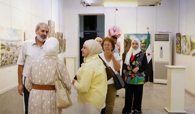תערוכת "חזונות" בדמשק: מציגים את חיוניות האמנות הפלסטית הסורית
