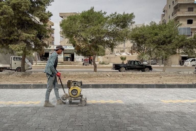 החלו עבודות השיקום בכביש הגישה הדרומי לעיר א-רקה