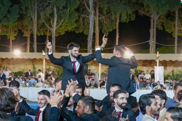 חומס: חתונה המונית ליותר מ-100 מבני השהידים